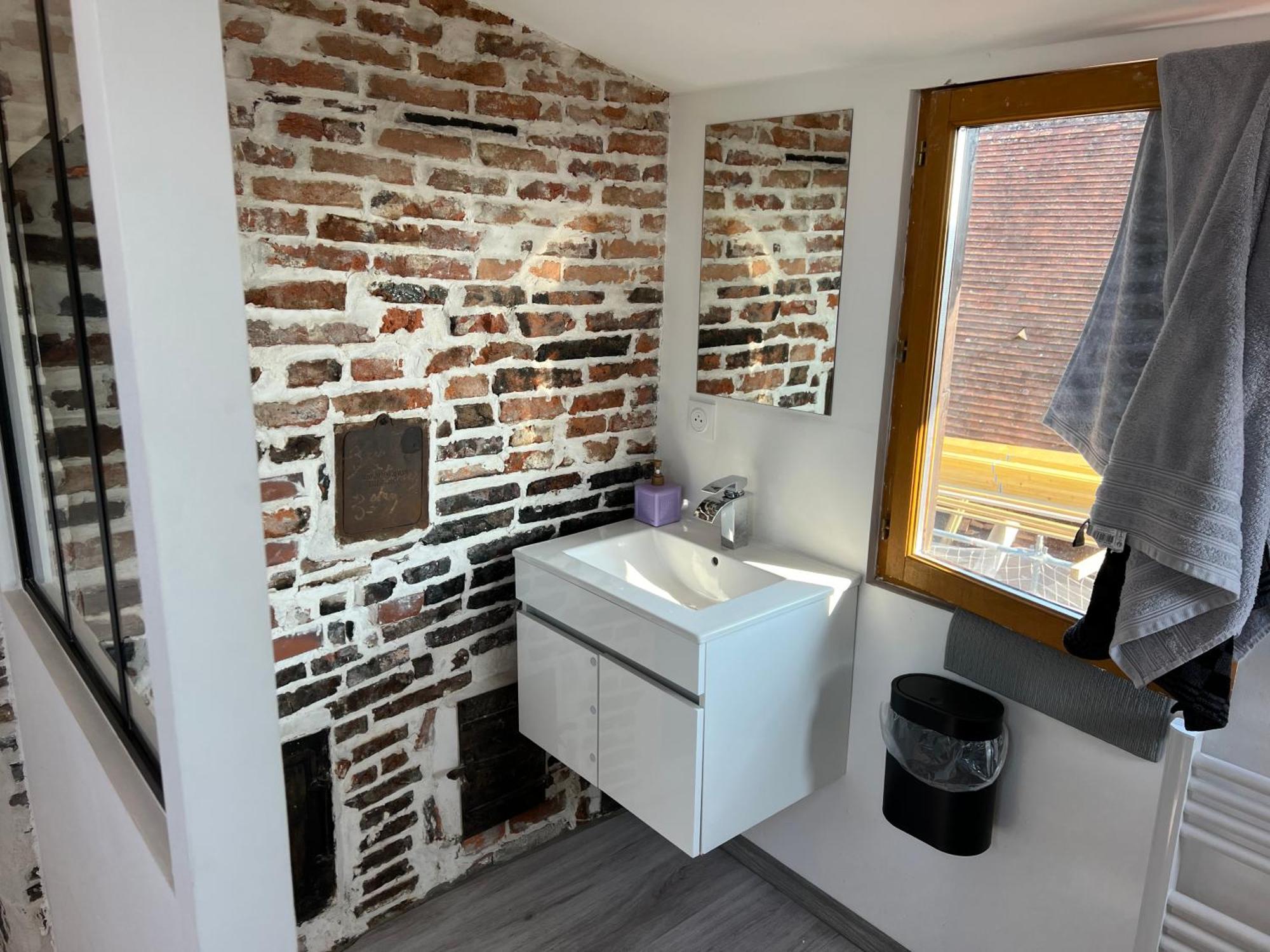 Bellevue Appartement Sous Les Toits Hypercentre Climatise Dole Exterior foto